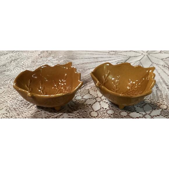 Set of 2 Pier 1 Imports Yellow Golden Leaf Footed Bowls Fall Stoneware - Picture 7 of 8